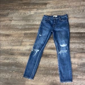 High rise skinniest size 28